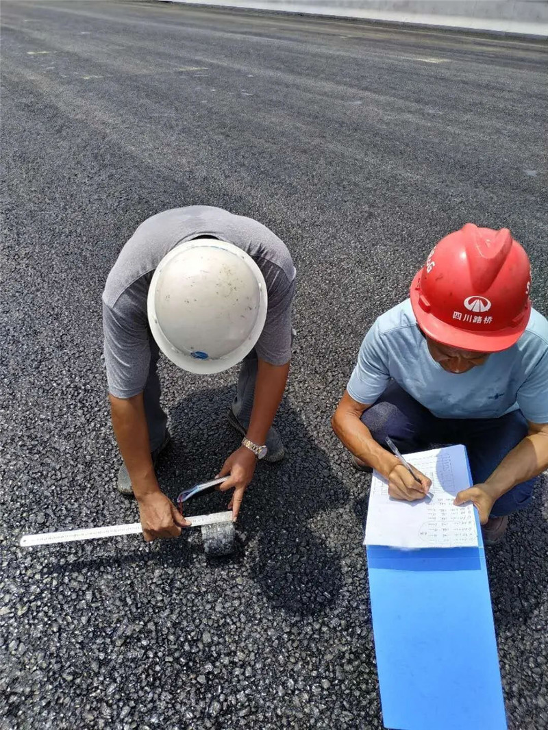 图片3_副本1.jpg 图片3_副本1.jpg